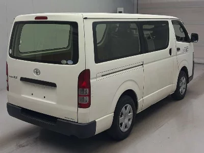 TOYOTA REGIUS VAN