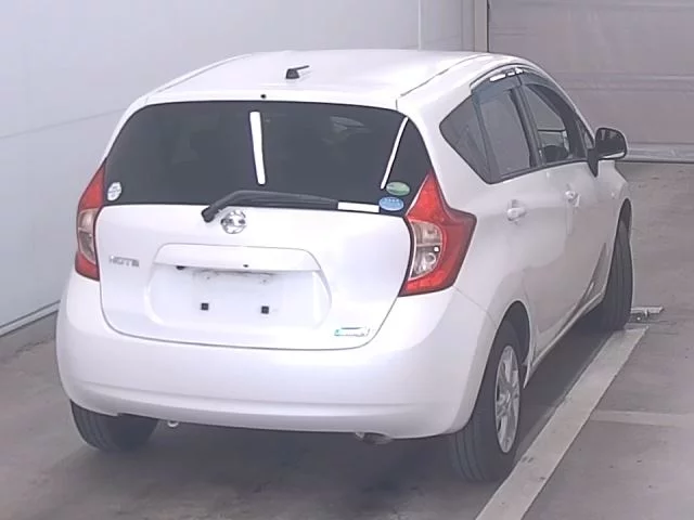 Nissan Note  с аукциона в Японии