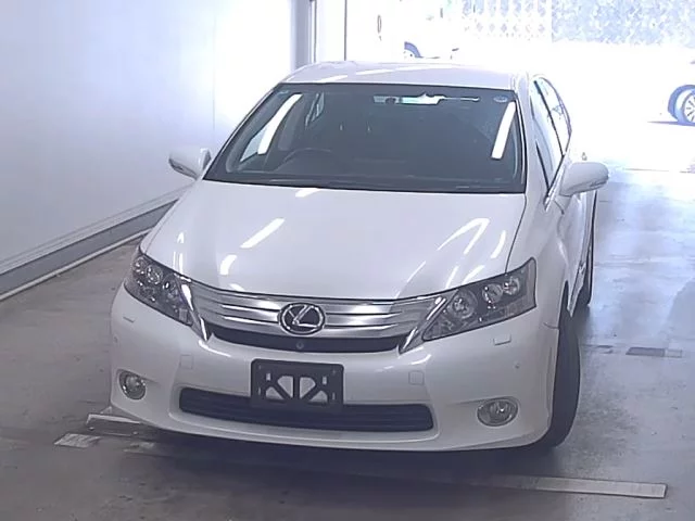 Lexus HS250h  с аукциона в Японии