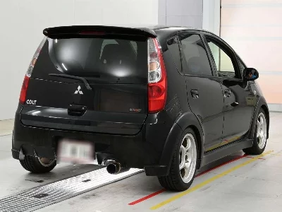 MITSUBISHI COLT