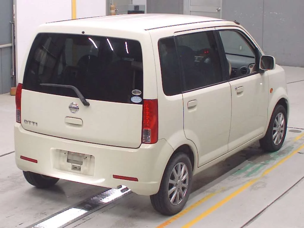 Nissan Otti  с аукциона в Японии