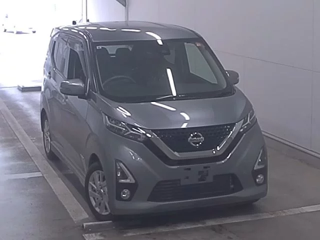Nissan Dayz  с аукциона в Японии