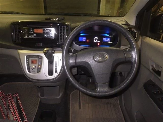 Daihatsu Mira e:S  с аукциона в Японии