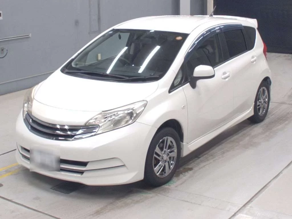 Nissan Note  с аукциона в Японии