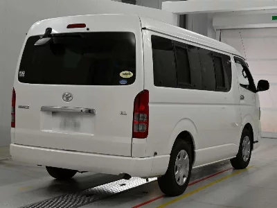 TOYOTA HIACE WAGON