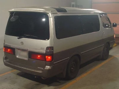 TOYOTA HIACE WAGON