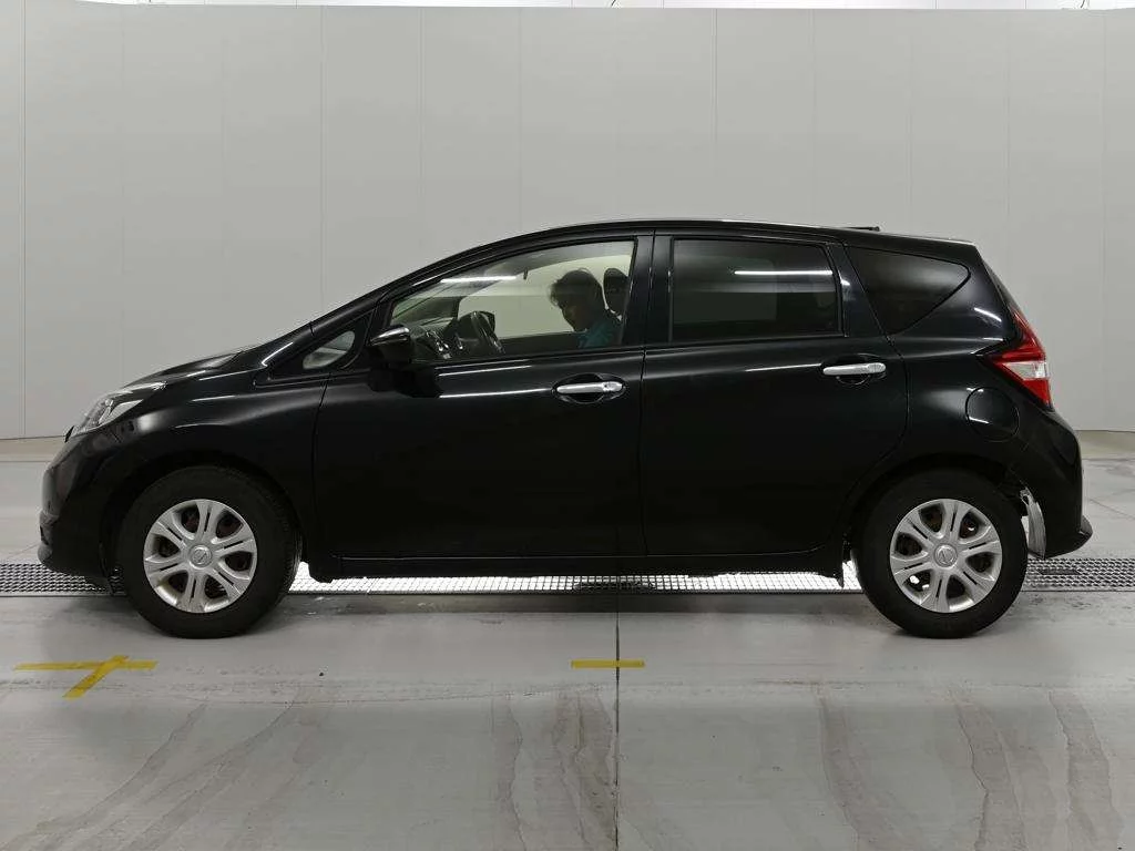 Nissan Note  с аукциона в Японии