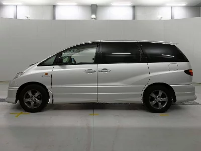 Toyota ESTIMA L