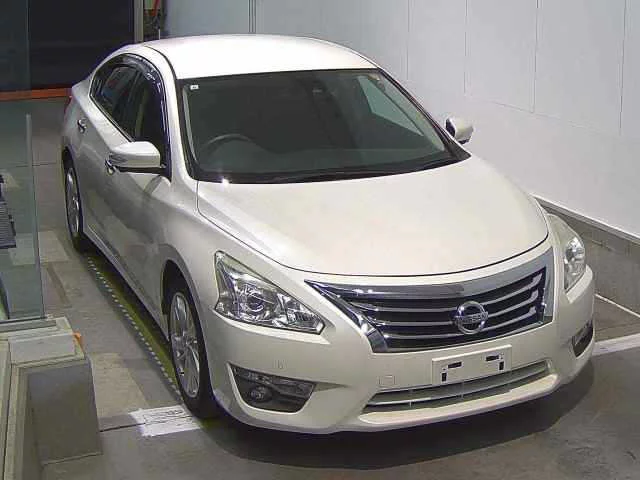 Nissan Teana  с аукциона в Японии
