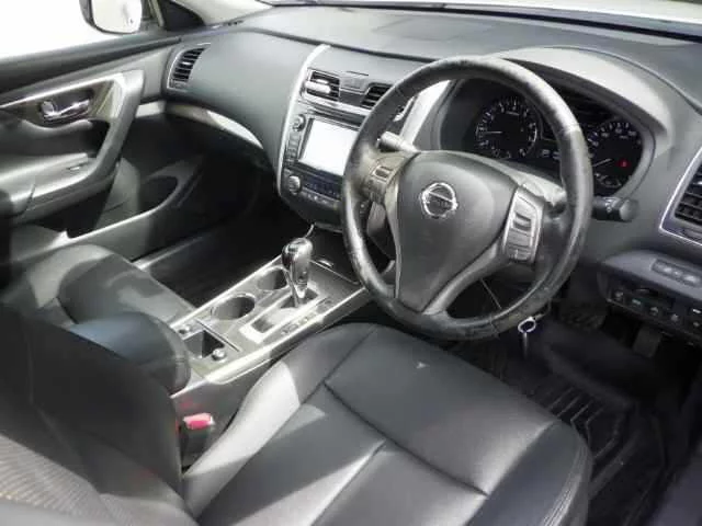 Nissan Teana  с аукциона в Японии