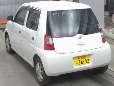 Daihatsu Esse
