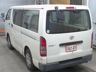Toyota HiAce Van