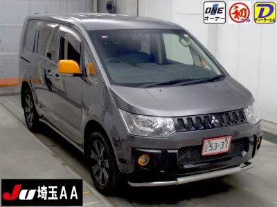 Mitsubishi Delica D:5