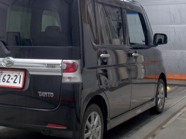 Daihatsu Tanto  с аукциона в Японии