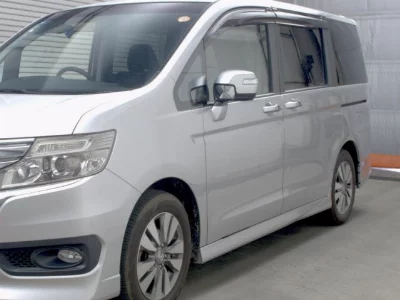 Honda STEPWGN SPADA