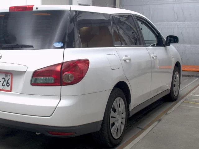 Nissan Wingroad  с аукциона в Японии