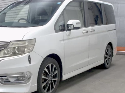 Honda STEPWGN SPADA
