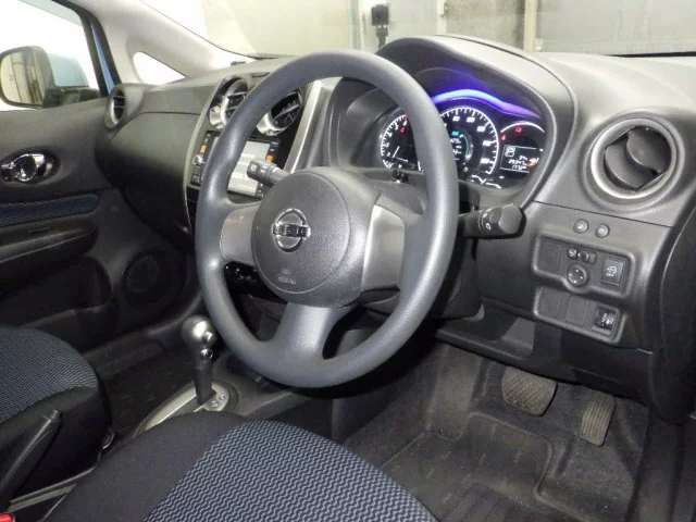 Nissan Note  с аукциона в Японии