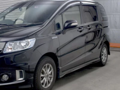Honda Freed Spike