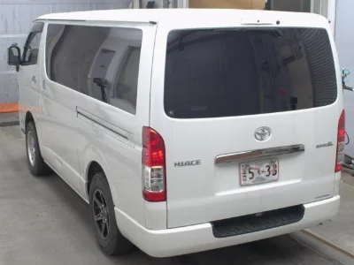 Toyota HiAce Van