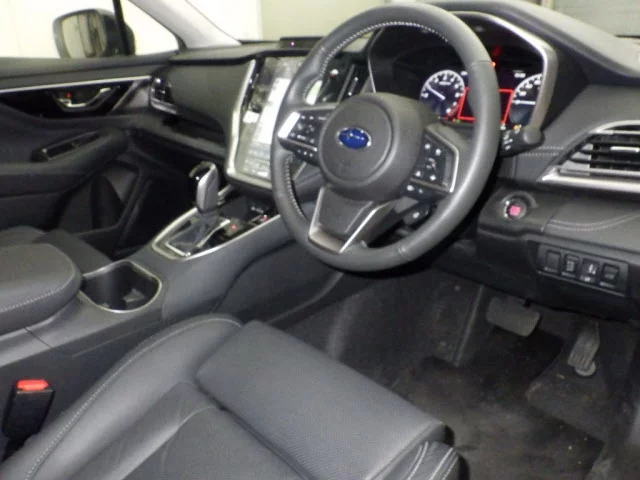 Subaru Outback  с аукциона в Японии
