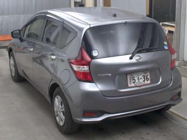 Nissan Note  с аукциона в Японии