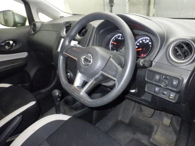 Nissan Note  с аукциона в Японии