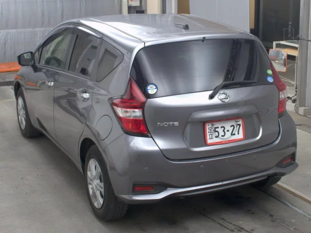 Nissan Note  с аукциона в Японии