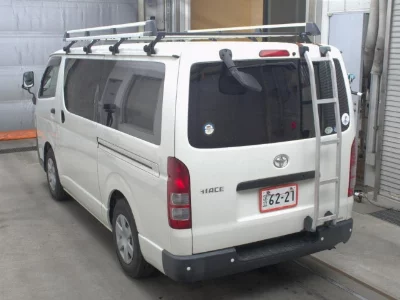 Toyota HiAce Van