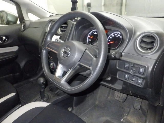 Nissan Note  с аукциона в Японии