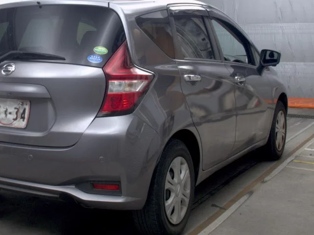 Nissan Note  с аукциона в Японии