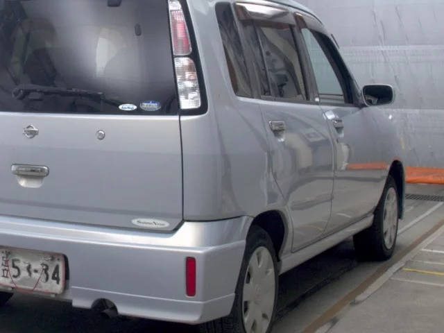 Nissan Cube  с аукциона в Японии