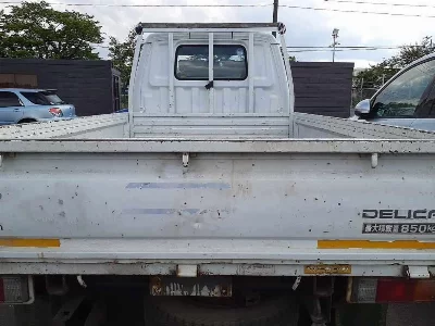 Mitsubishi Delica Truck