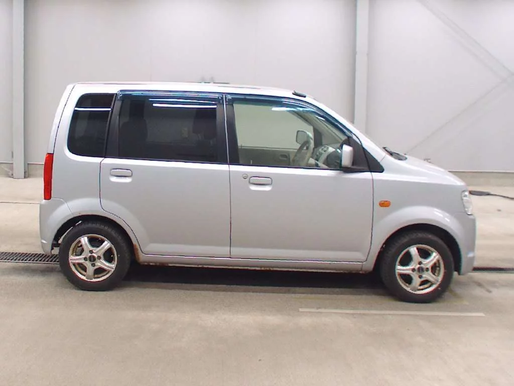 Nissan Otti  с аукциона в Японии