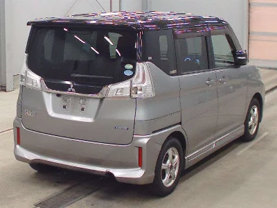 Mitsubishi Delica D:2
