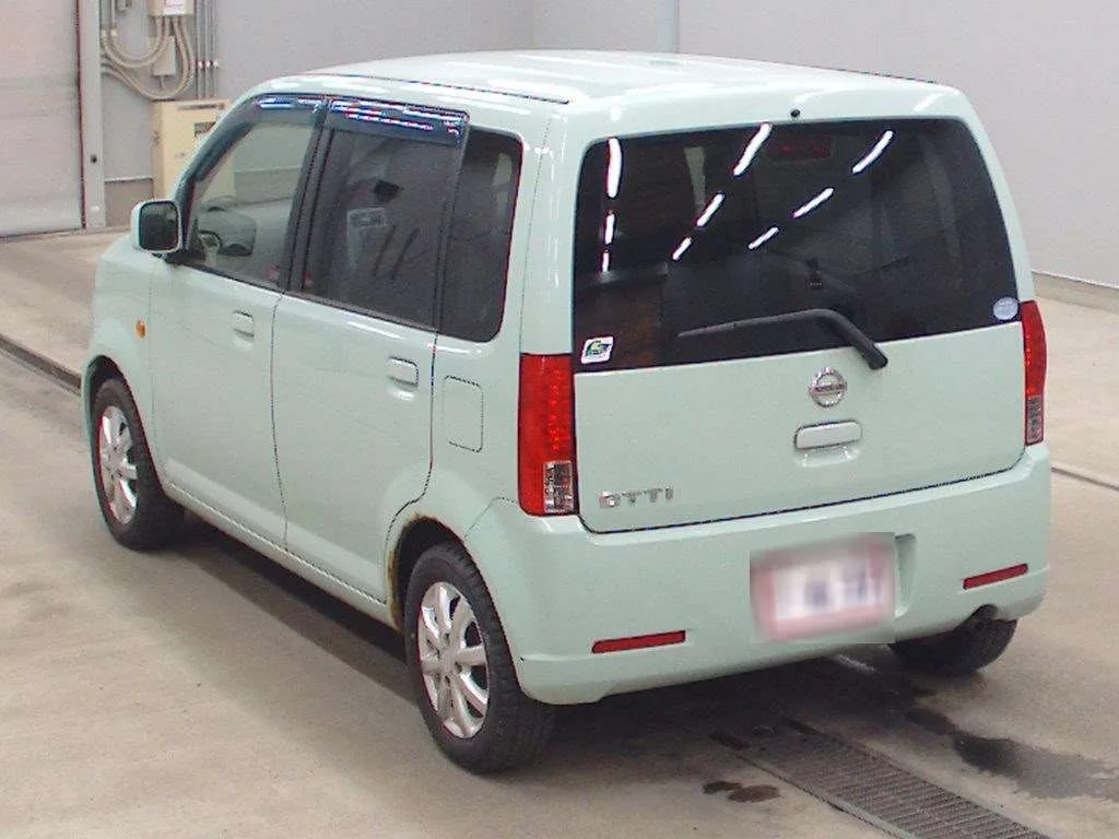 Nissan Otti  с аукциона в Японии