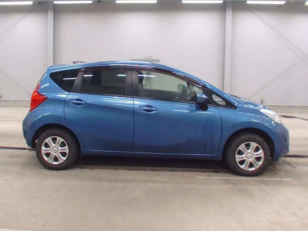 Nissan Note  с аукциона в Японии