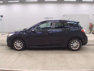MAZDA AXELA SPORT