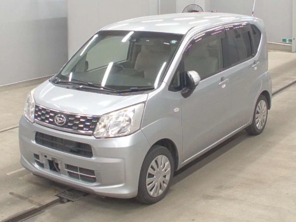 Daihatsu Move  с аукциона в Японии