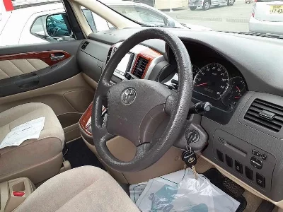 TOYOTA ALPHARD V