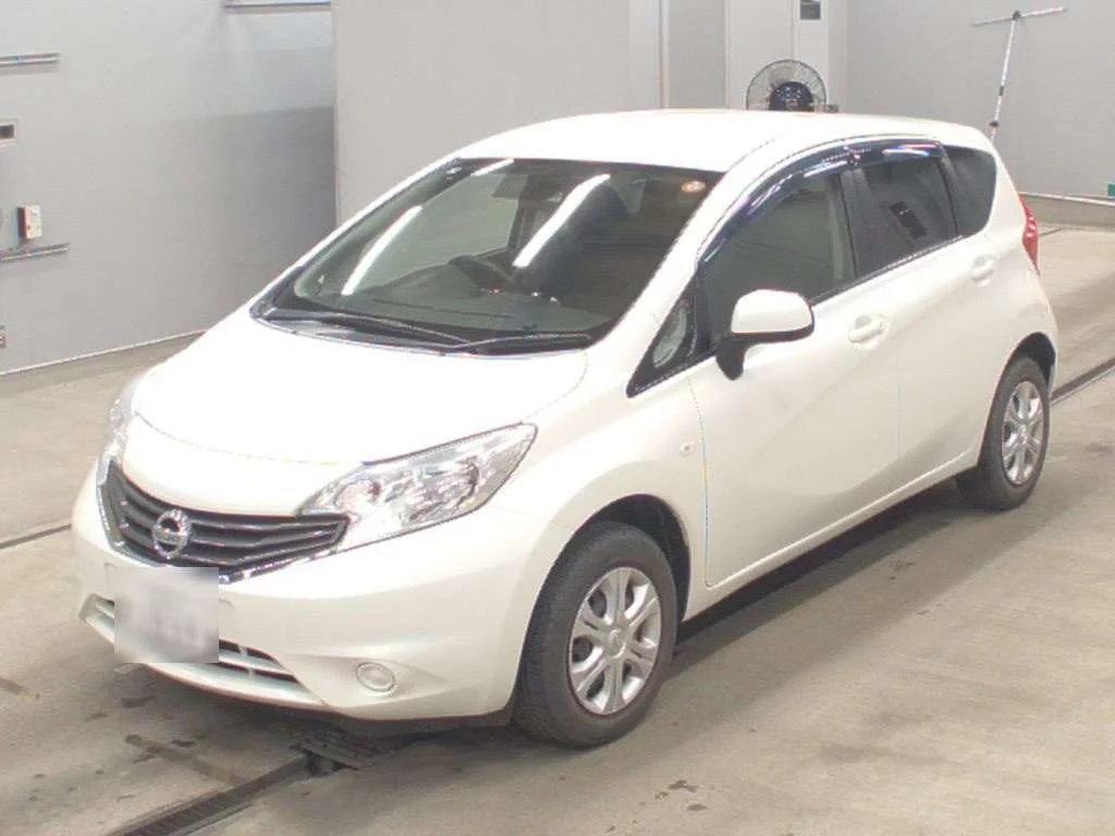 Nissan Note  с аукциона в Японии