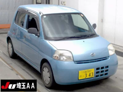 Daihatsu Esse