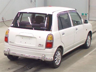 Daihatsu Mira Gino