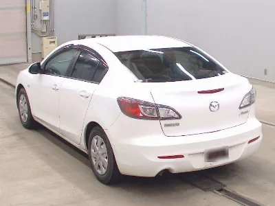 MAZDA AXELA