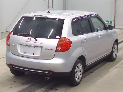 Mazda Verisa