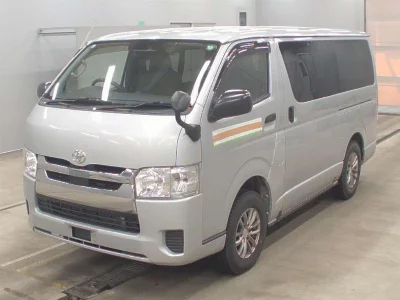 TOYOTA HIACE VAN