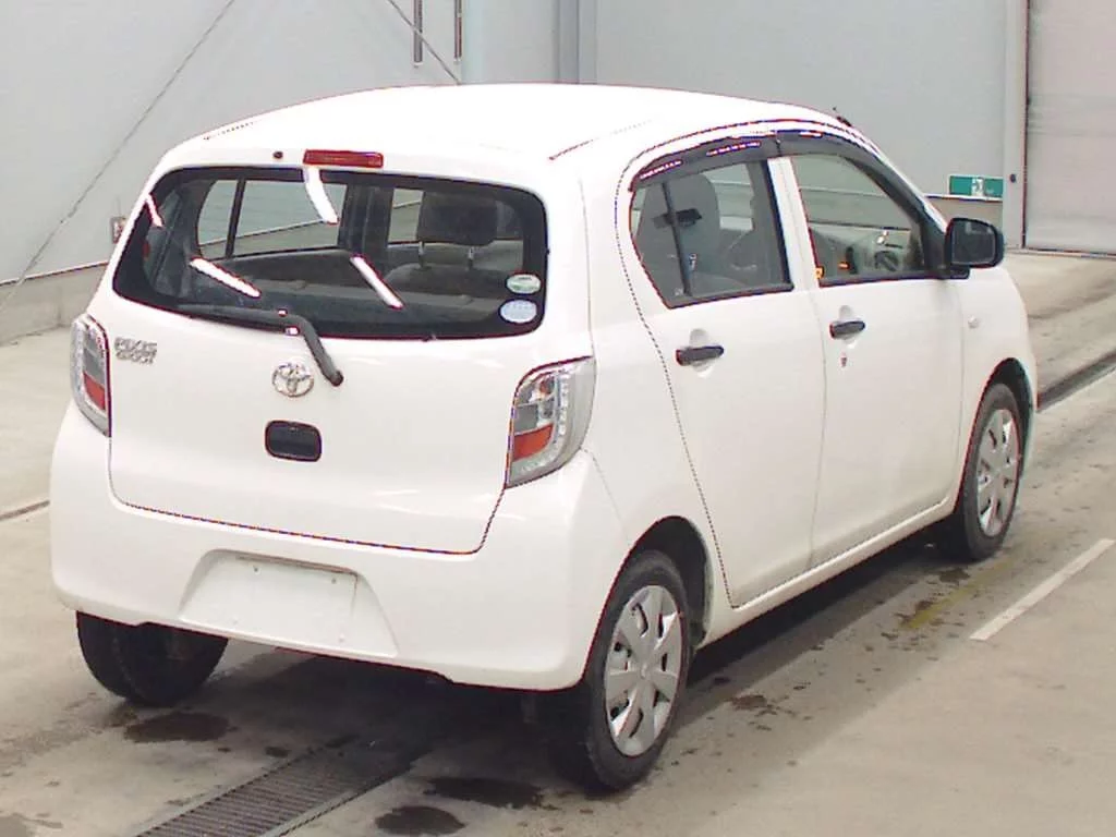 Toyota Pixis Epoch 2016