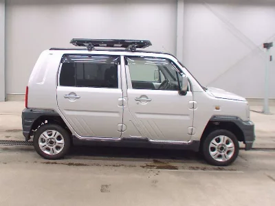 Daihatsu Naked