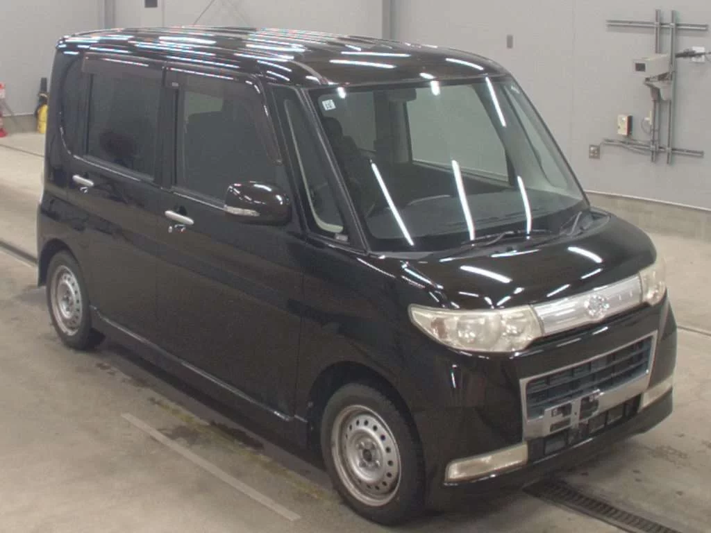 Daihatsu Tanto  с аукциона в Японии