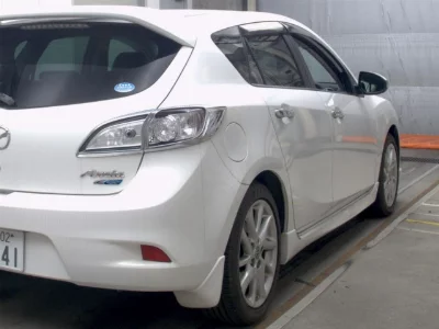 MAZDA AXELA SPORT